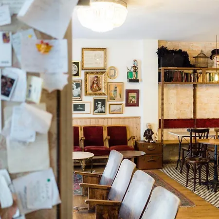 بيت شباب Pars Teatro (adults Only) برشلونة