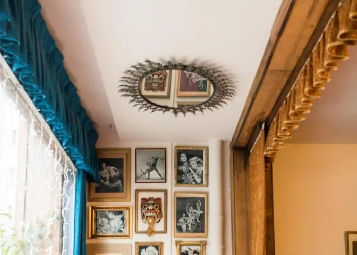 Vandrerhjem Pars Teatro (adults Only) Barcelona